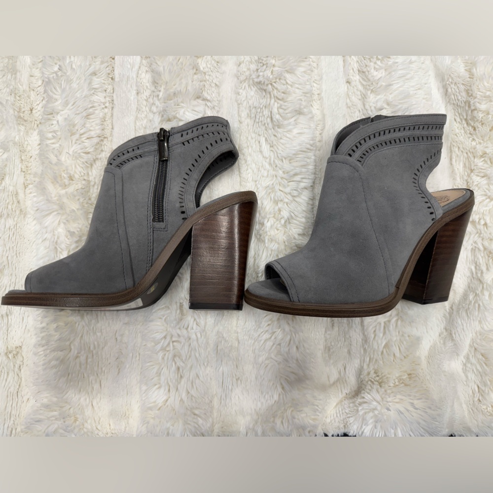 Vince Camuto Heel Booties, Size 5
